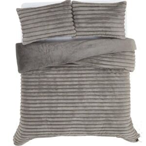 Frye 2" Solid Channel Luxury Faux Fur Comforter 3 Piece King Set - Gray